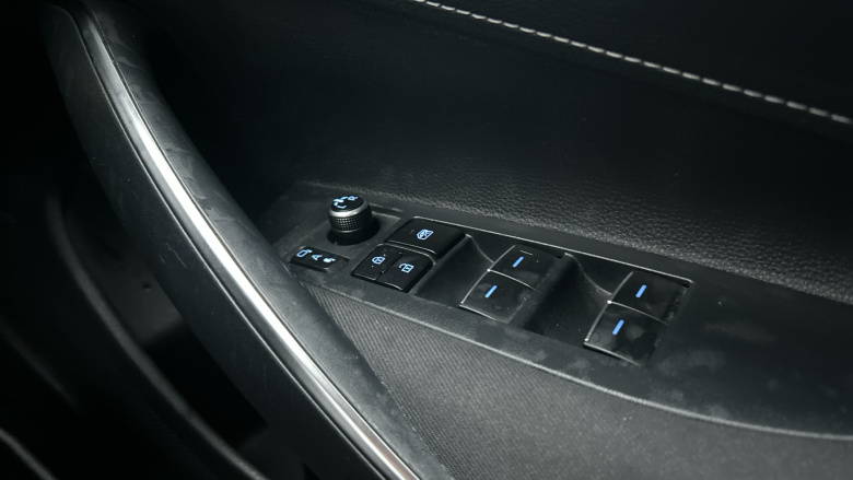 Toyota Corolla 1.8 VVT-i Hybrid Design 5dr CVT Hybrid Hatchback